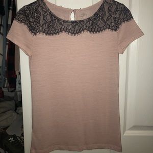 Loft Tshirt - blush pink with black lace detail
